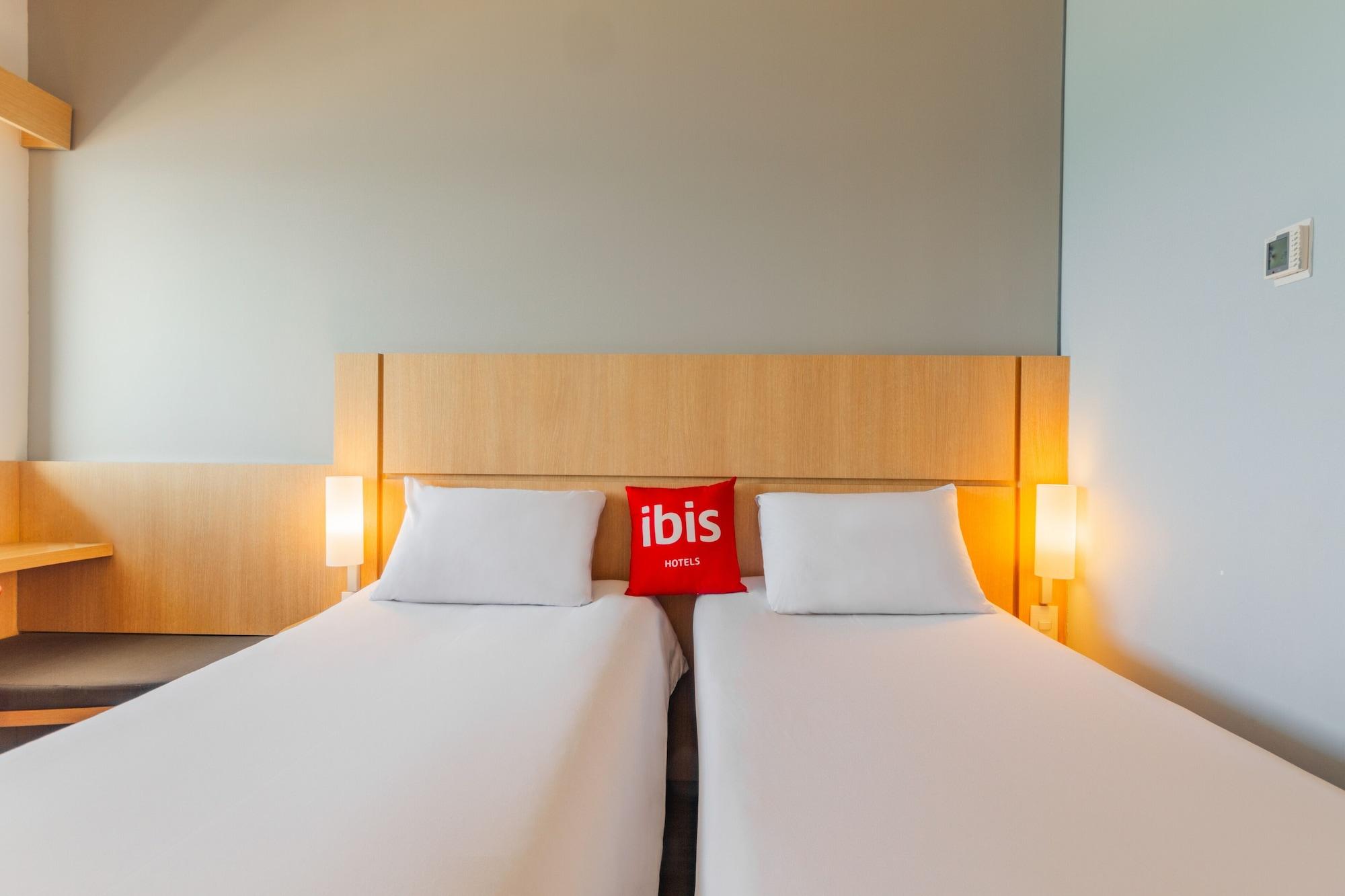 Ibis Cartagena Marbella Hotel Екстериор снимка
